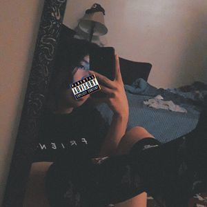 Meet your Posher, Valentina